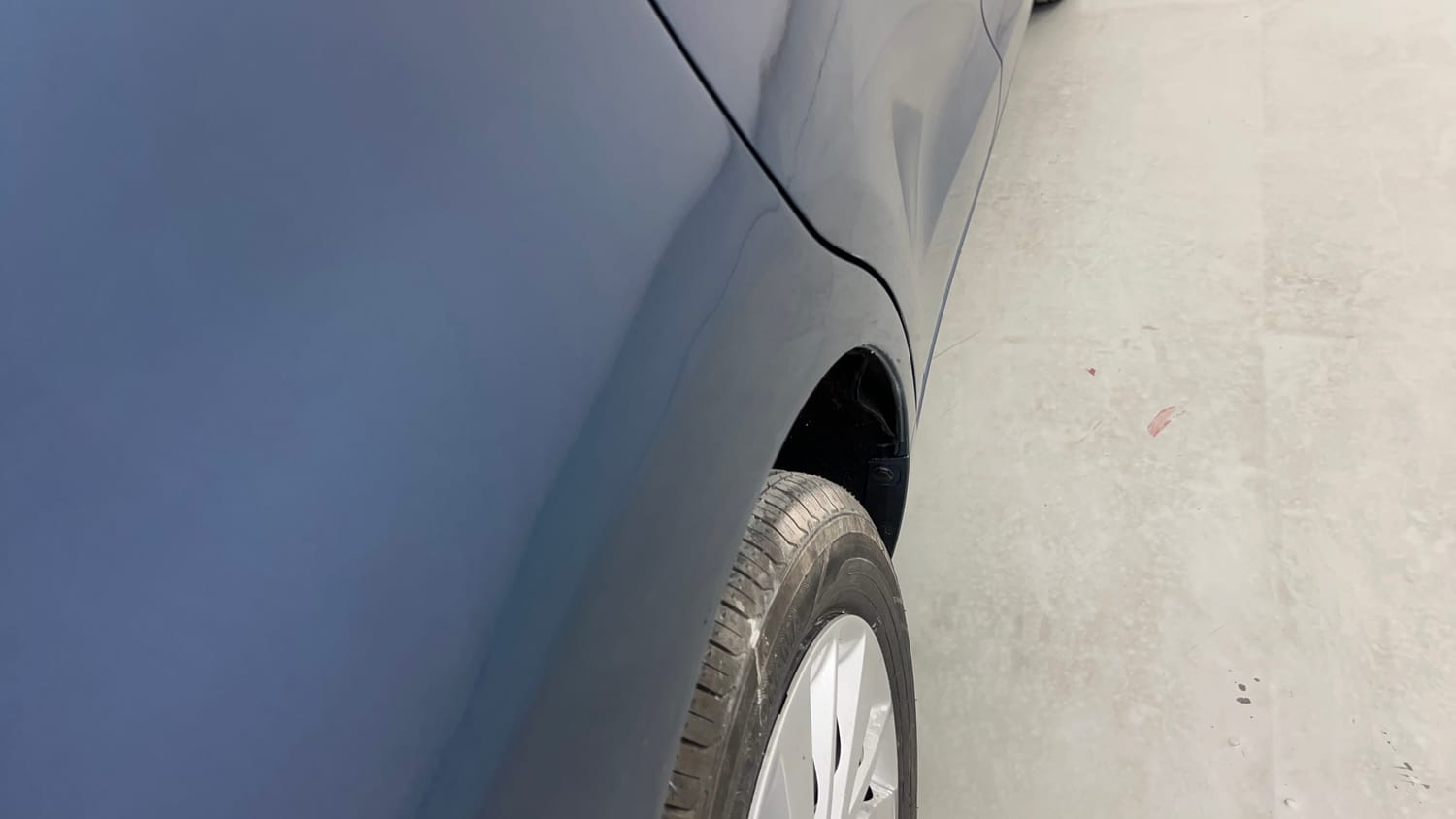 Used 2017 Maruti Suzuki Baleno Delta 1.2 Petrol Manual dents MINOR DENT