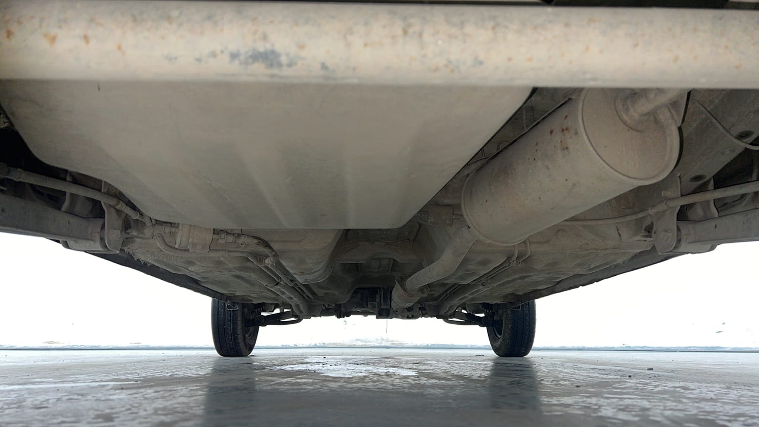 Used 2017 Maruti Suzuki Alto 800 LXi Petrol Manual extra REAR UNDERBODY VIEW (TAKEN FROM REAR)