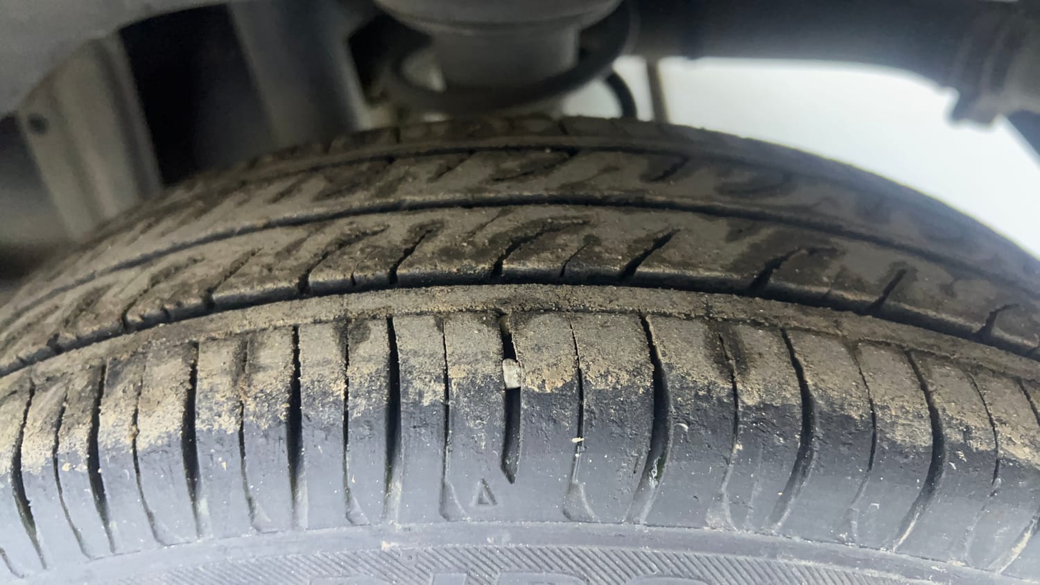 Used 2017 Maruti Suzuki Alto 800 LXi Petrol Manual tyres LEFT REAR TYRE TREAD VIEW