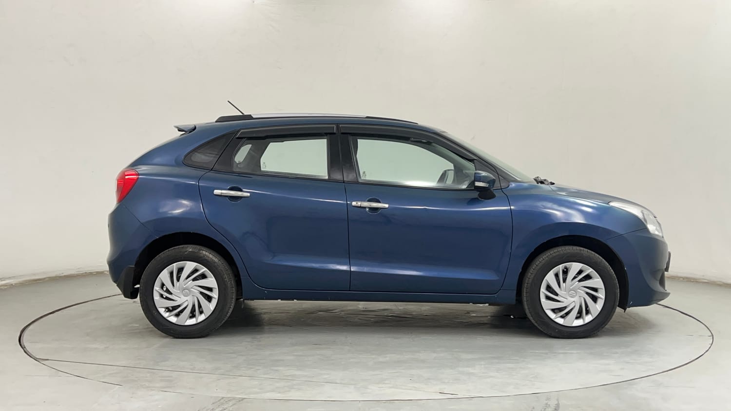 Used 2017 Maruti Suzuki Baleno Delta 1.2 Petrol Manual exterior RIGHT SIDE VIEW
