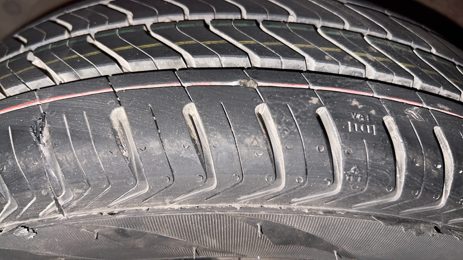 Used 2019 Hyundai Santro Sportz AMT Petrol Automatic tyres LEFT FRONT TYRE TREAD VIEW
