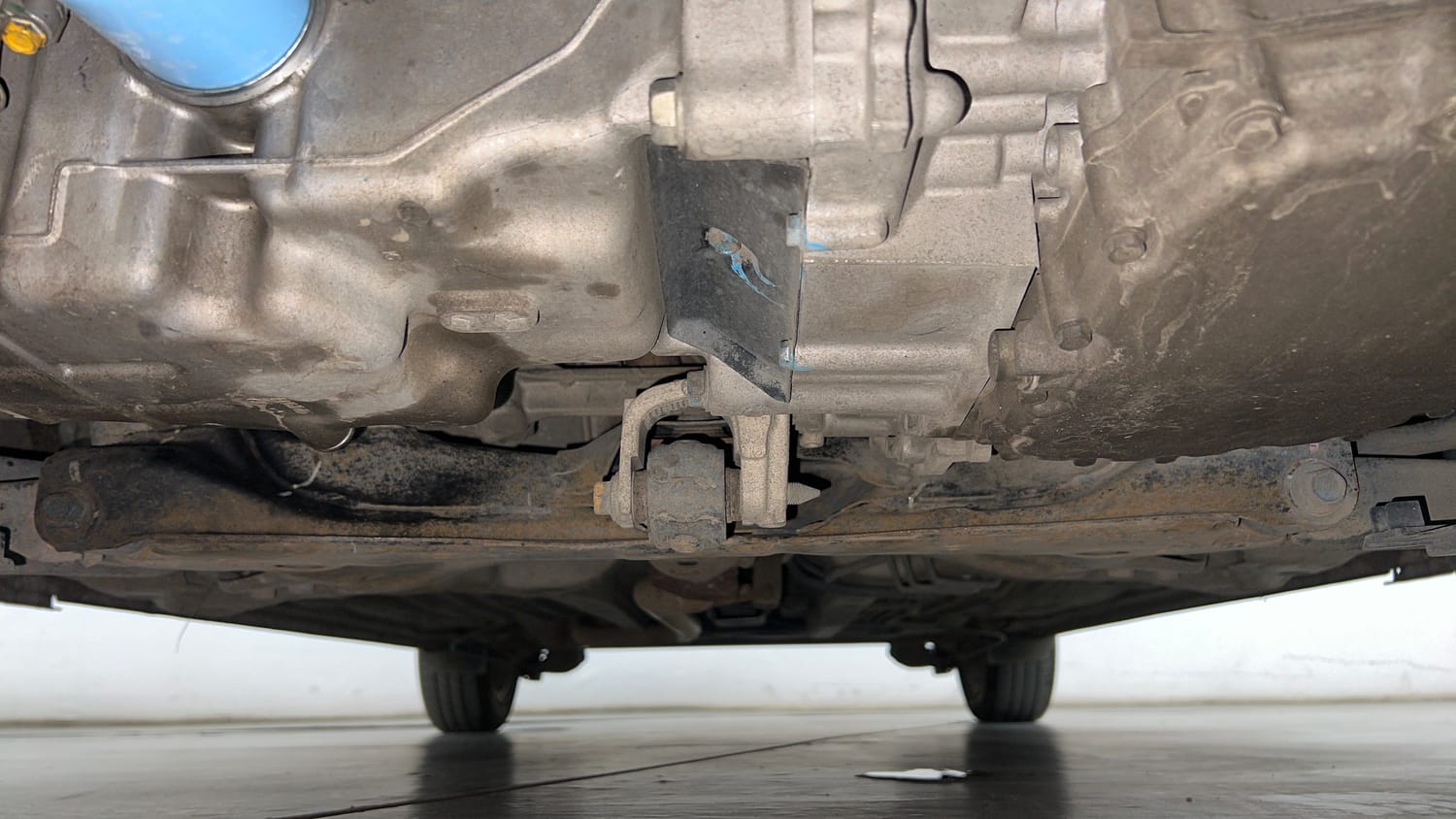 Used 2022 Honda Amaze VX CVT 1.2 Petrol Petrol Automatic extra FRONT LEFT UNDERBODY VIEW