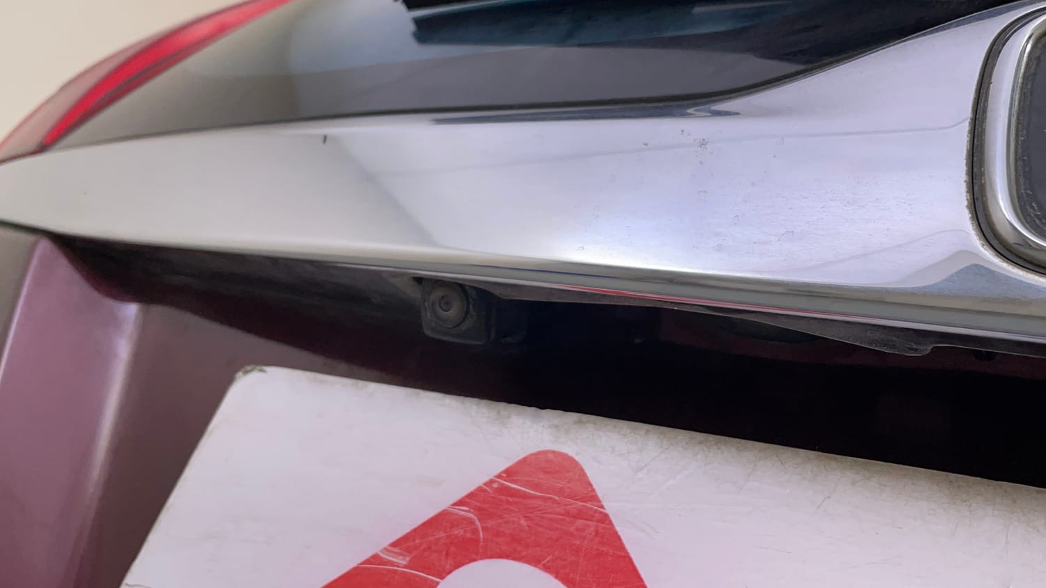 Used 2018 Honda Jazz V AT Petrol Petrol Automatic top_features Rear camera
