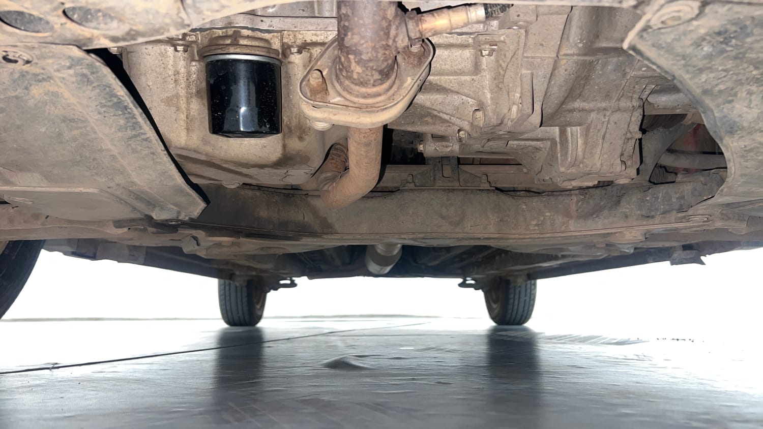 Used 2017 Maruti Suzuki Swift ZXi Petrol Manual extra FRONT LEFT UNDERBODY VIEW