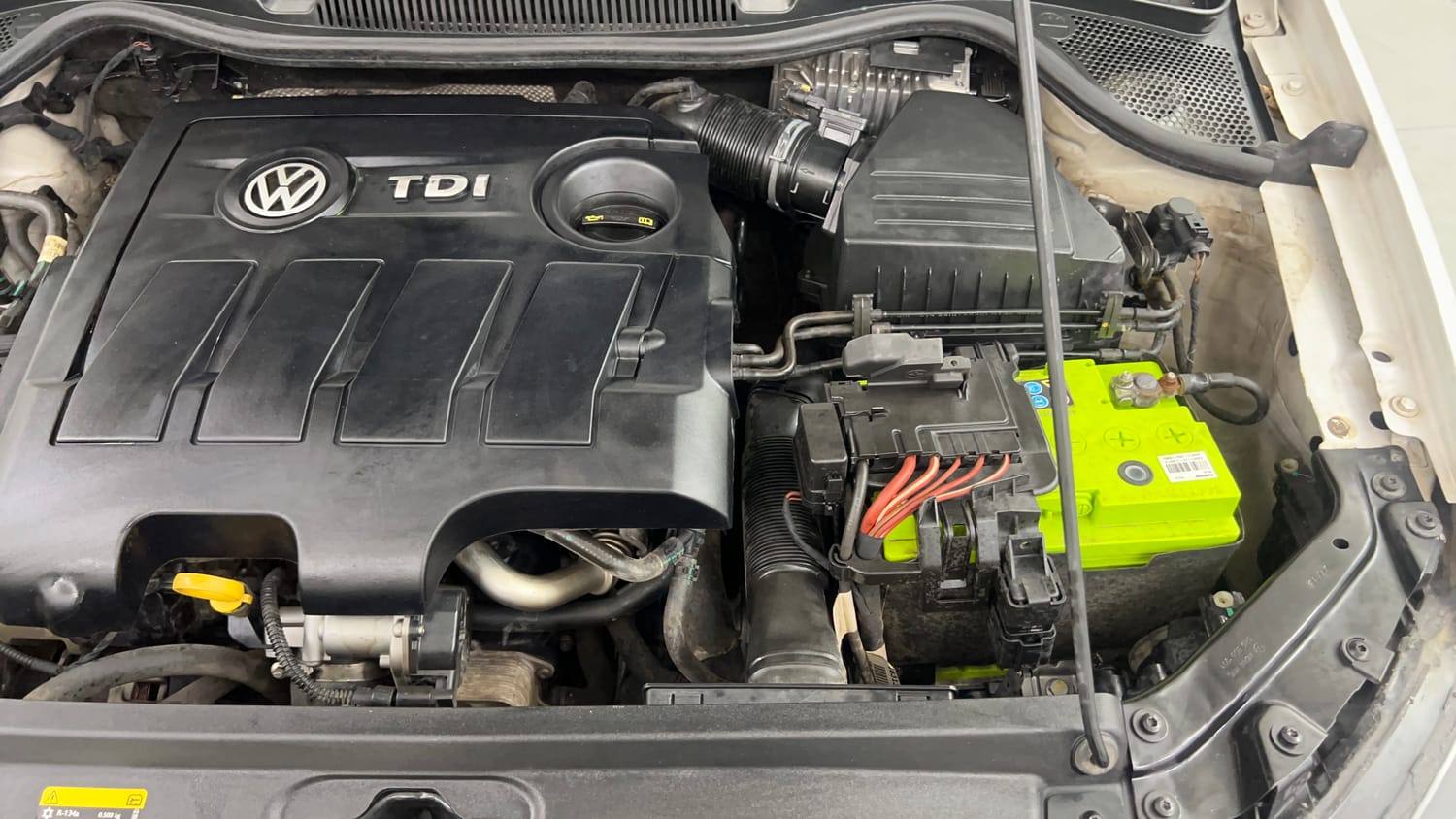 Used 2019 Volkswagen Ameo Highline Plus 1.5L AT (D)16 Alloy Diesel Automatic engine ENGINE LEFT SIDE VIEW
