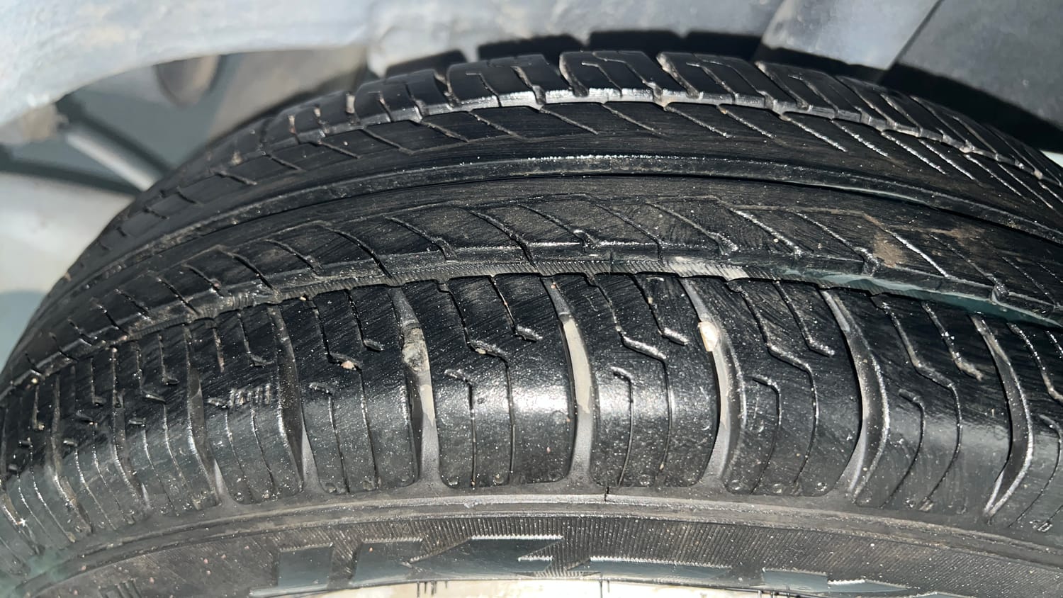 Used 2016 Datsun Redi-GO S Petrol Manual tyres LEFT REAR TYRE TREAD VIEW
