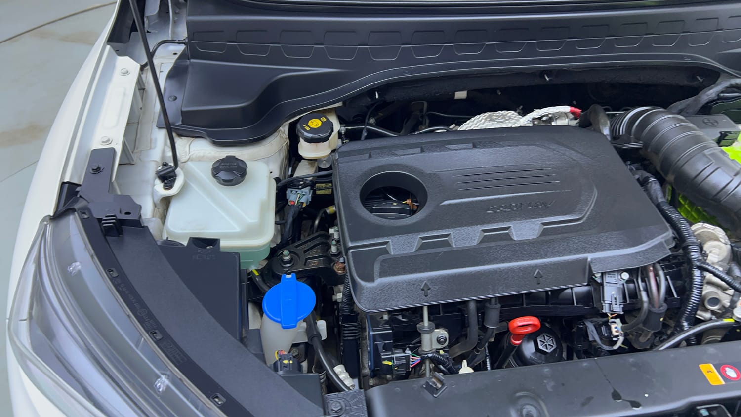 Used 2020 Kia Sonet GTX Plus 1.5 Diesel Manual engine ENGINE RIGHT SIDE VIEW
