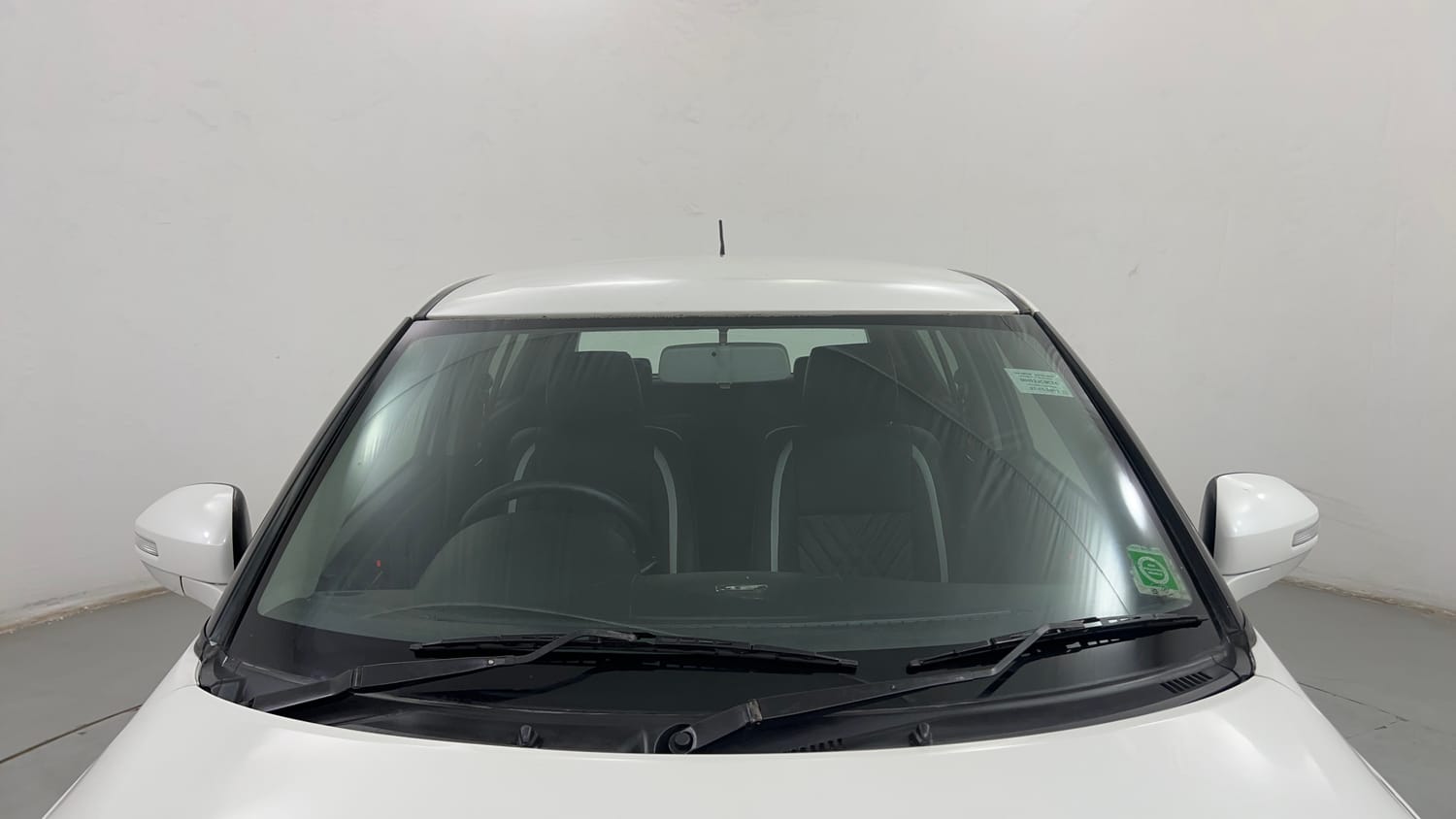 Used 2012 Maruti Suzuki Swift VDi Diesel Manual exterior FRONT WINDSHIELD VIEW