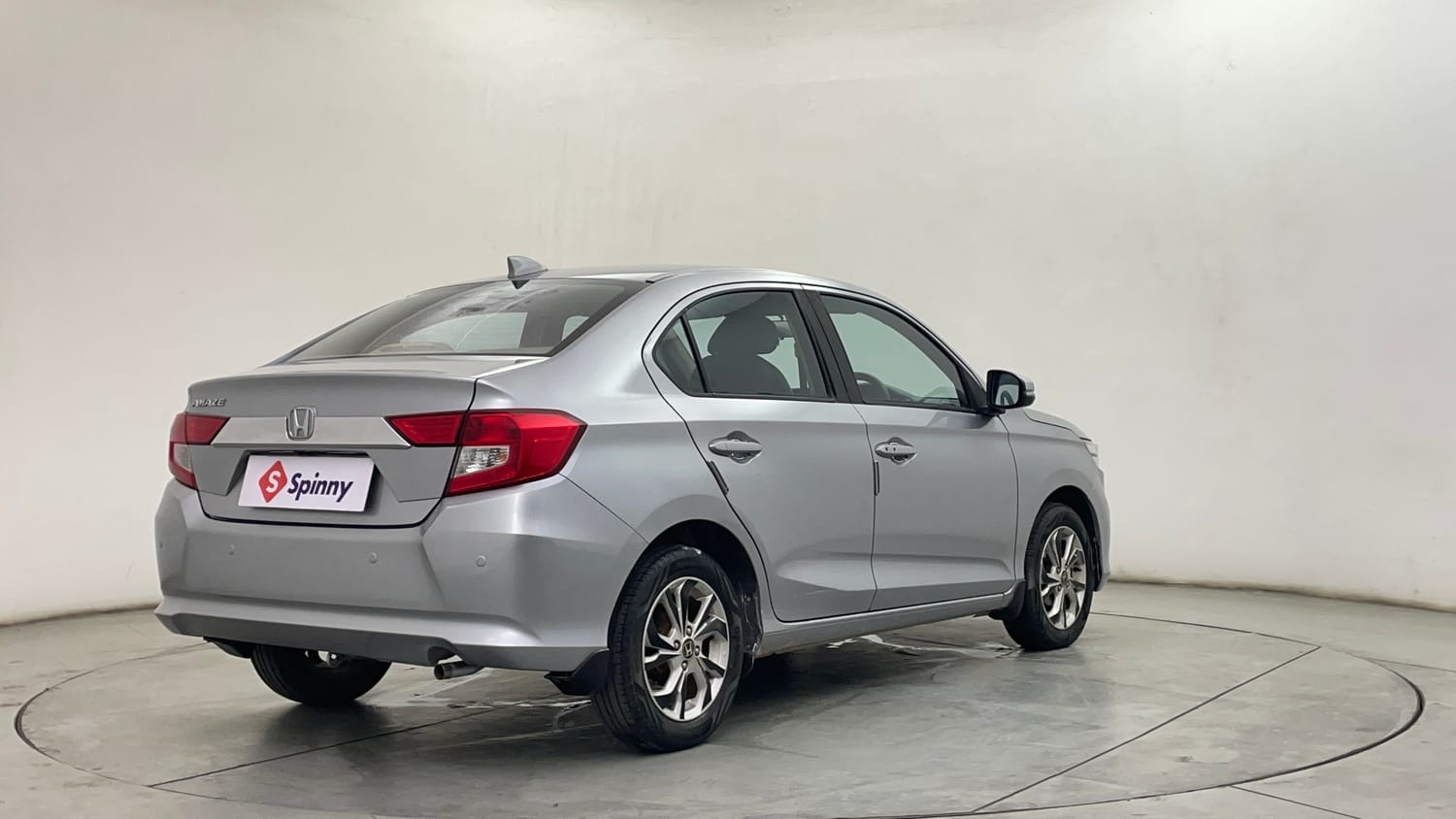 Used 2018 Honda Amaze 1.2 VX MT Petrol Petrol Manual exterior RIGHT REAR CORNER VIEW
