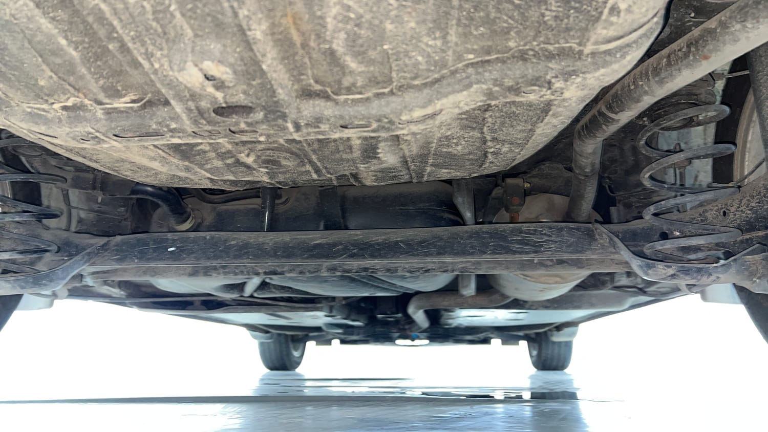Used 2025 Honda Amaze VX 1.2 Petrol CVT Petrol Automatic extra REAR UNDERBODY VIEW (TAKEN FROM REAR)