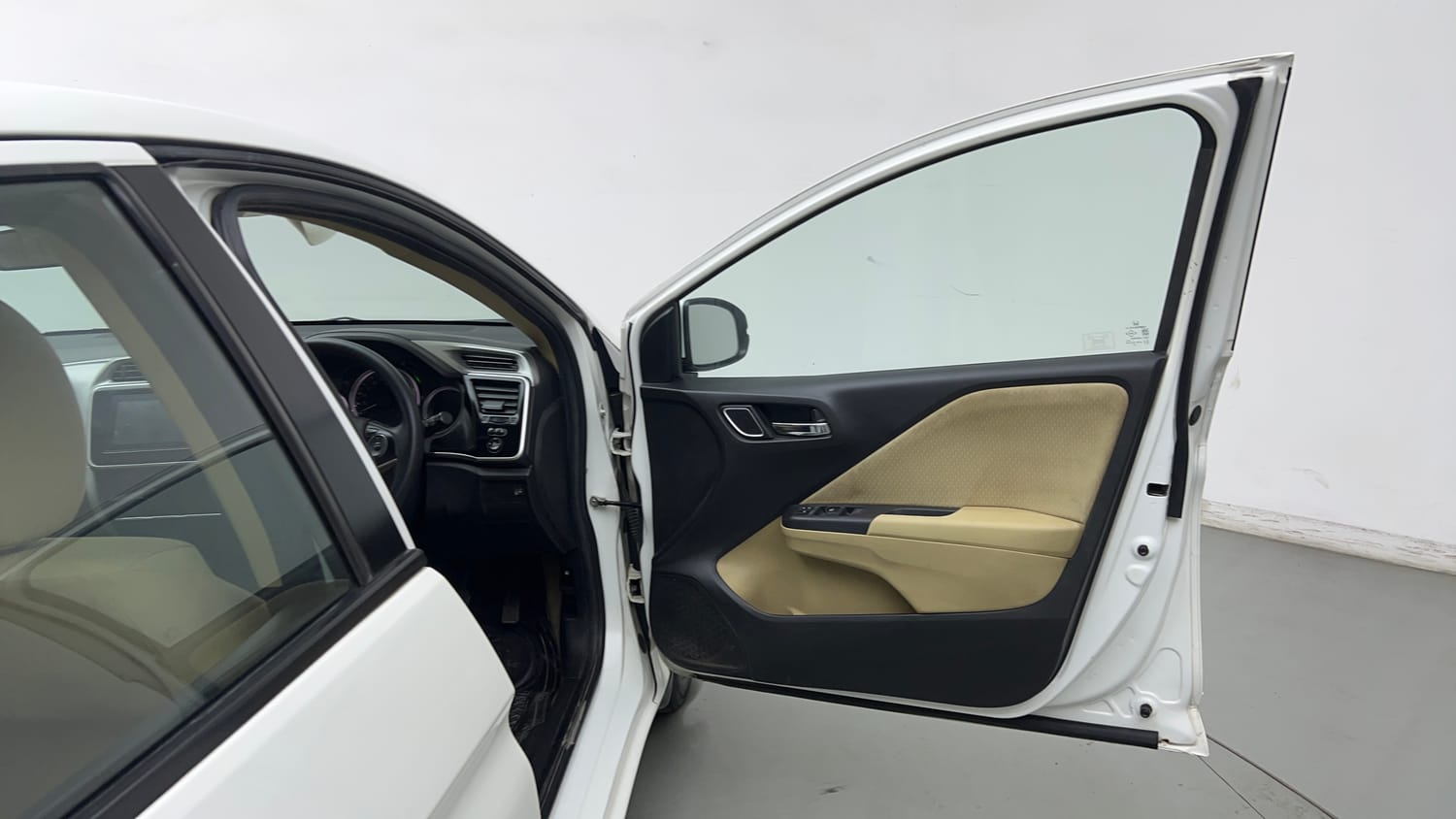Used 2022 Honda City 4th Generation V Petrol Petrol Manual interior RIGHT FRONT DOOR OPEN VIEW