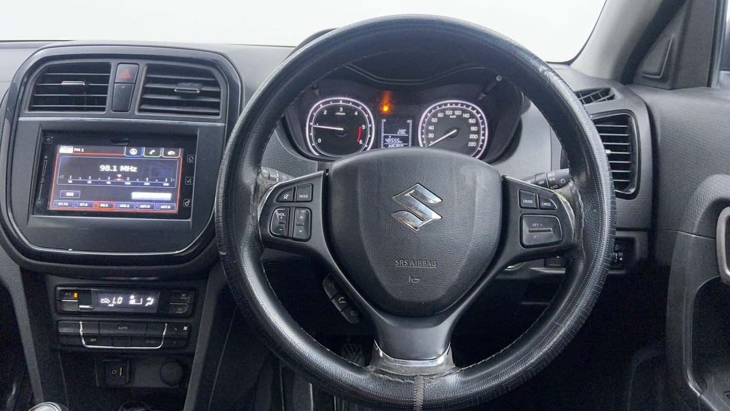 Used 2016 Maruti Suzuki Vitara Brezza [2016-2020] ZDi Plus Diesel Manual interior STEERING VIEW
