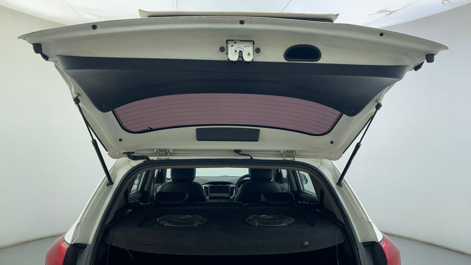 Used 2018 Hyundai Creta SX 1.6 AT CRDi Diesel Automatic interior DICKY DOOR OPEN VIEW