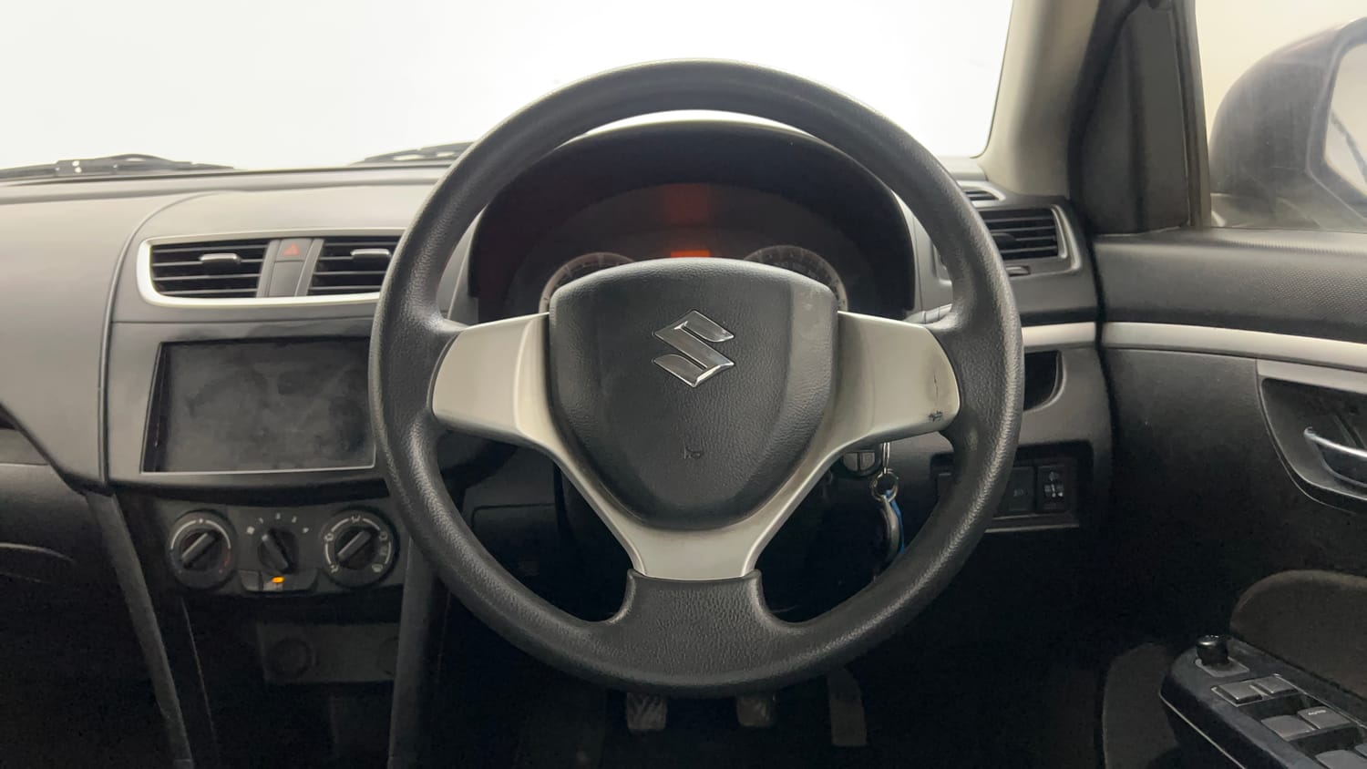 Used 2012 Maruti Suzuki Swift VDi Diesel Manual interior STEERING VIEW