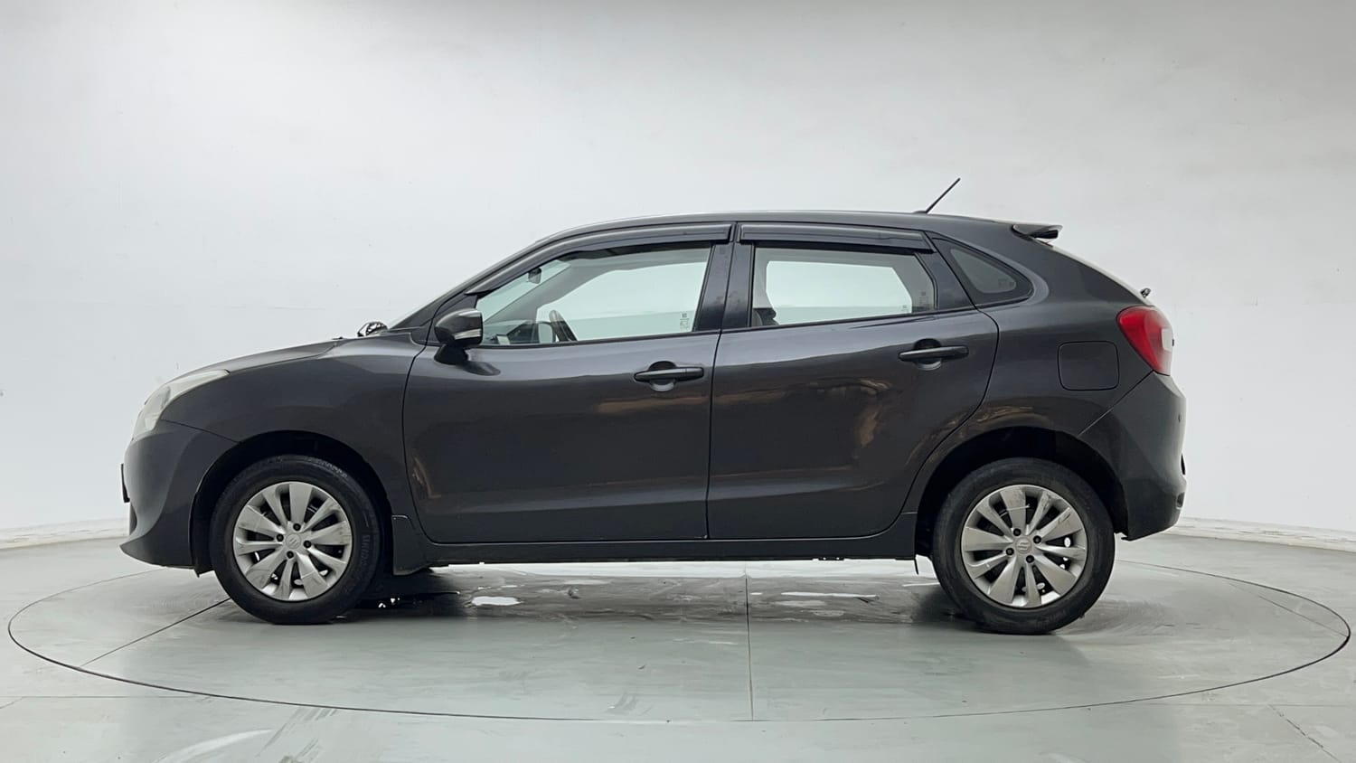 Used 2017 Maruti Suzuki Baleno Delta 1.2 Petrol Manual exterior LEFT SIDE VIEW