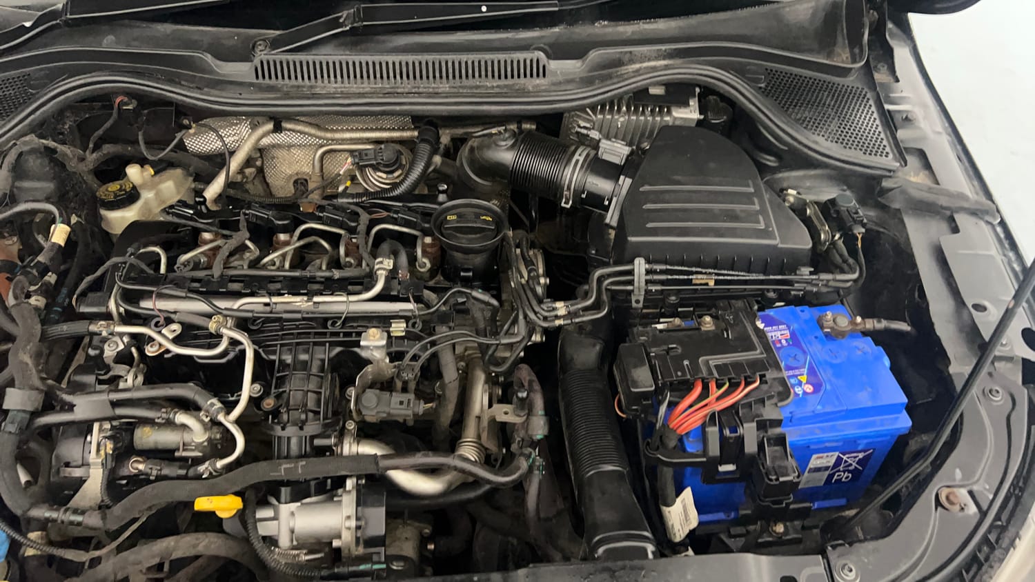 Used 2017 Skoda Rapid Ambition 1.5 TDI Diesel Manual engine ENGINE LEFT SIDE VIEW
