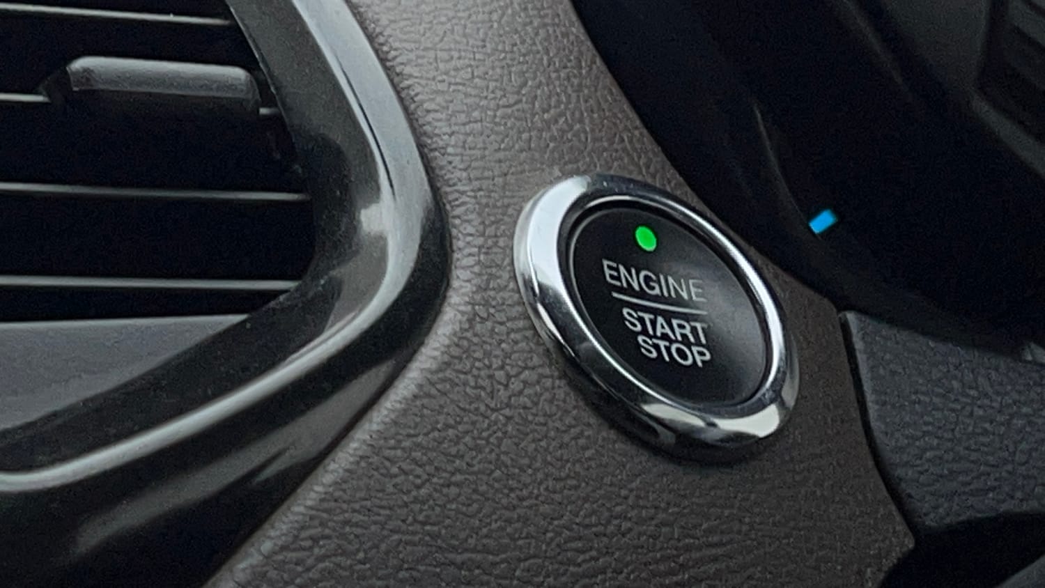 Used 2018 Ford Freestyle Titanium Plus 1.2 Ti-VCT Petrol Manual top_features Keyless start
