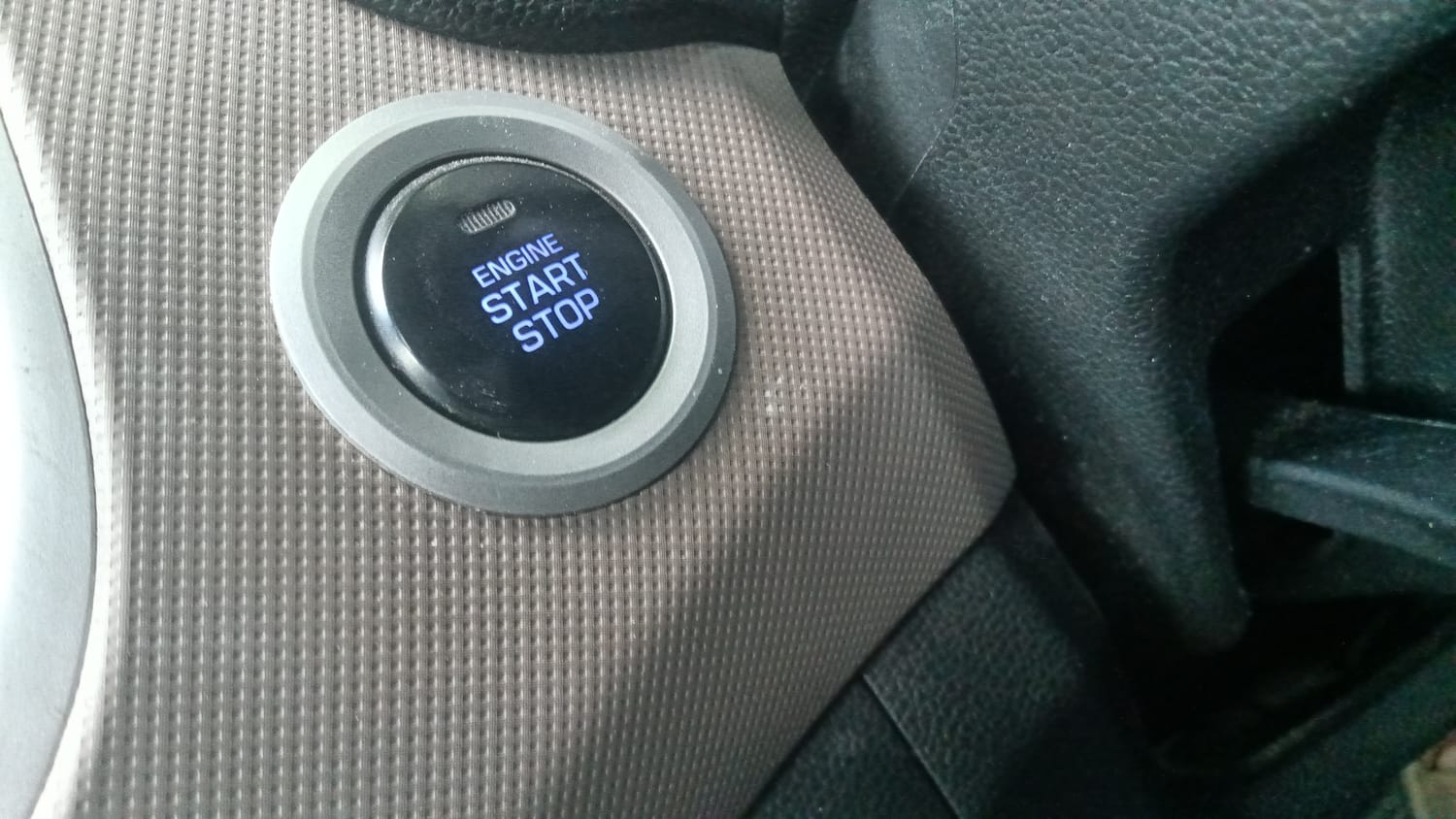 Used 2019 Hyundai Creta SX 1.6 AT CRDi Diesel Automatic top_features Keyless start