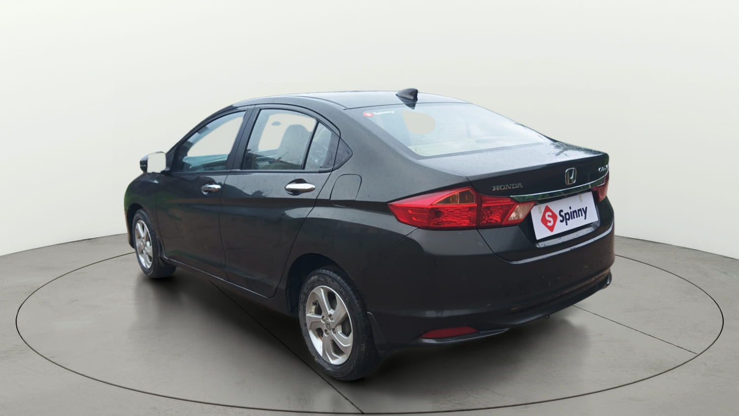 Used 2015 Honda City V Petrol Manual exterior LEFT REAR CORNER VIEW