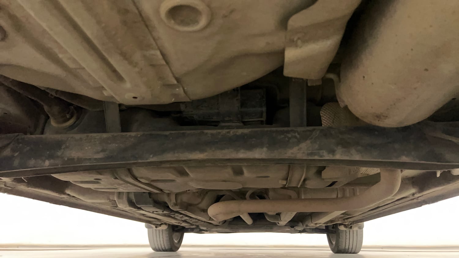 Used 2018 Hyundai Elite i20 Asta 1.2 (O) Petrol Manual extra REAR UNDERBODY VIEW (TAKEN FROM REAR)