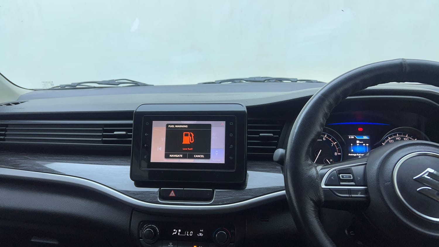 Used 2021 Maruti Suzuki XL6 Alpha AT Petrol Petrol Automatic top_features Integrated (in-dash) music system