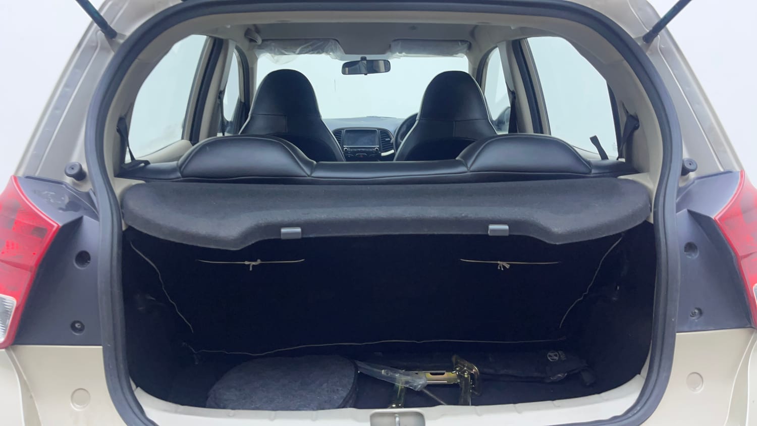 Used 2019 Hyundai Santro Asta Petrol Manual interior DICKY INSIDE VIEW