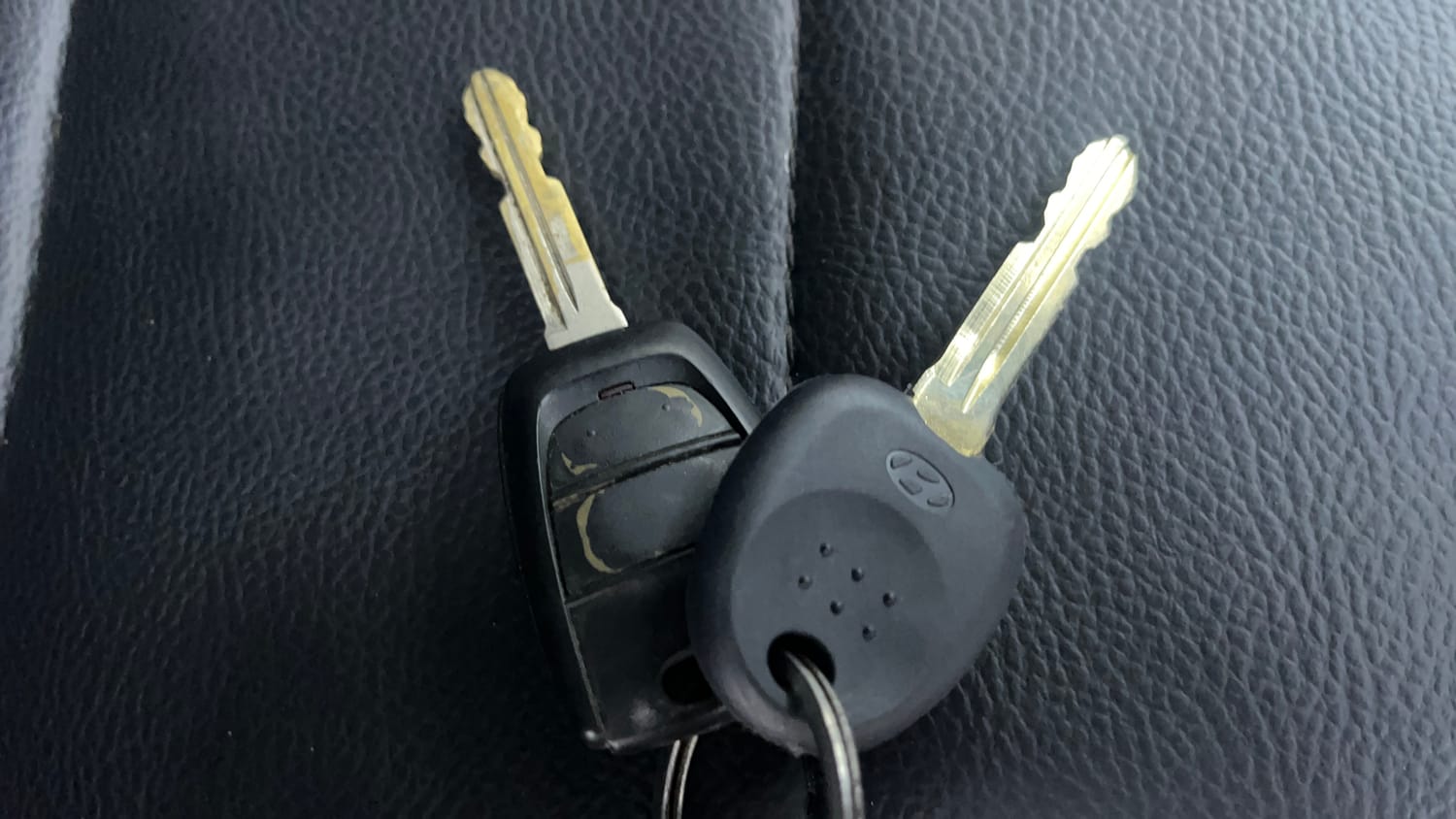 Used 2019 Hyundai Santro Asta Petrol Manual extra CAR KEY VIEW