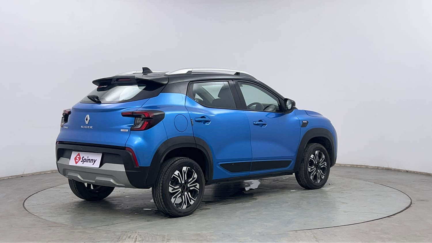 Used 2023 Renault Kiger RXZ 1.0 Turbo MT Dual Tone Petrol Manual exterior RIGHT REAR CORNER VIEW