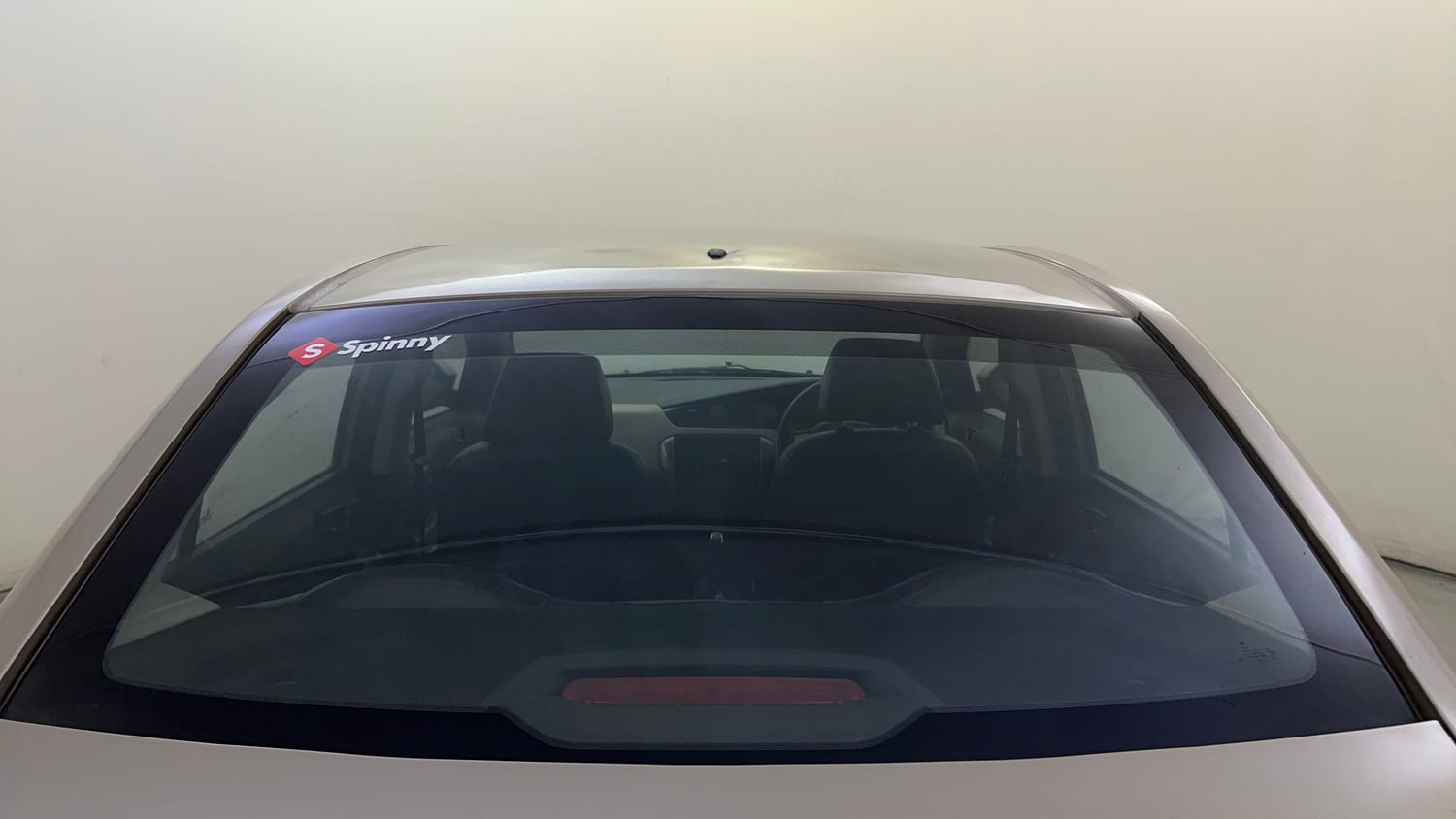 Used 2015 Tata Zest XE Petrol Petrol Manual exterior BACK WINDSHIELD VIEW