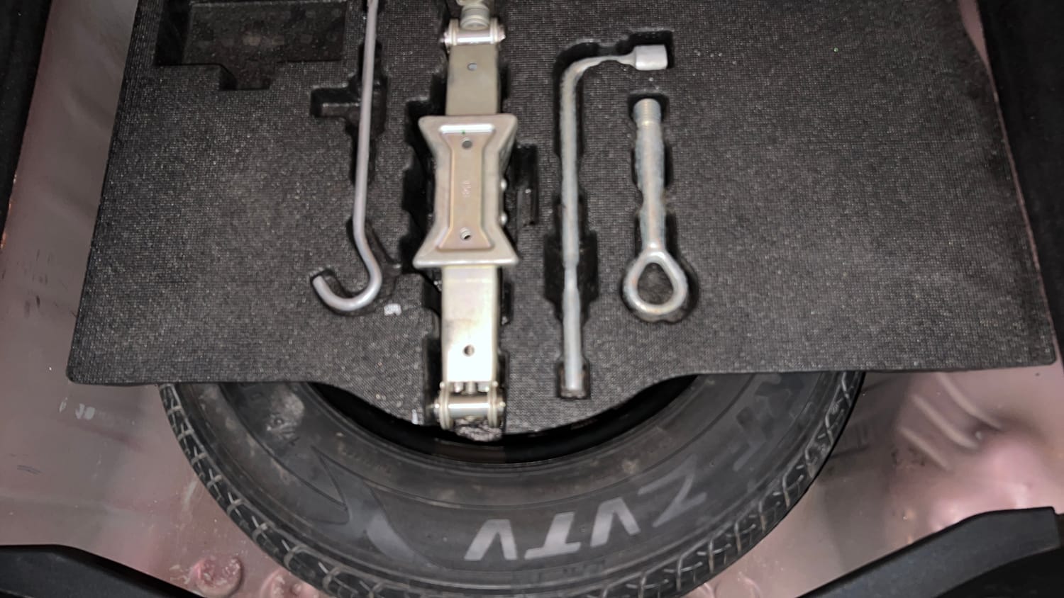 Used 2015 Honda Jazz SV Diesel Diesel Manual tyres SPARE TYRE VIEW