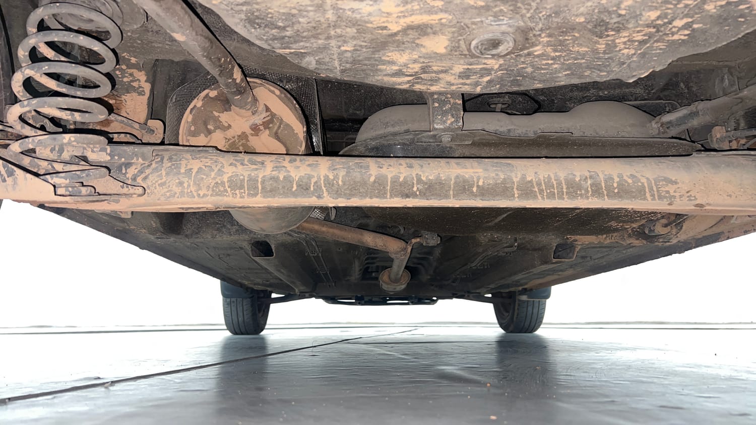 Used 2021 Renault Kwid RXT 1.0 AMT Opt Petrol Automatic extra REAR UNDERBODY VIEW (TAKEN FROM REAR)
