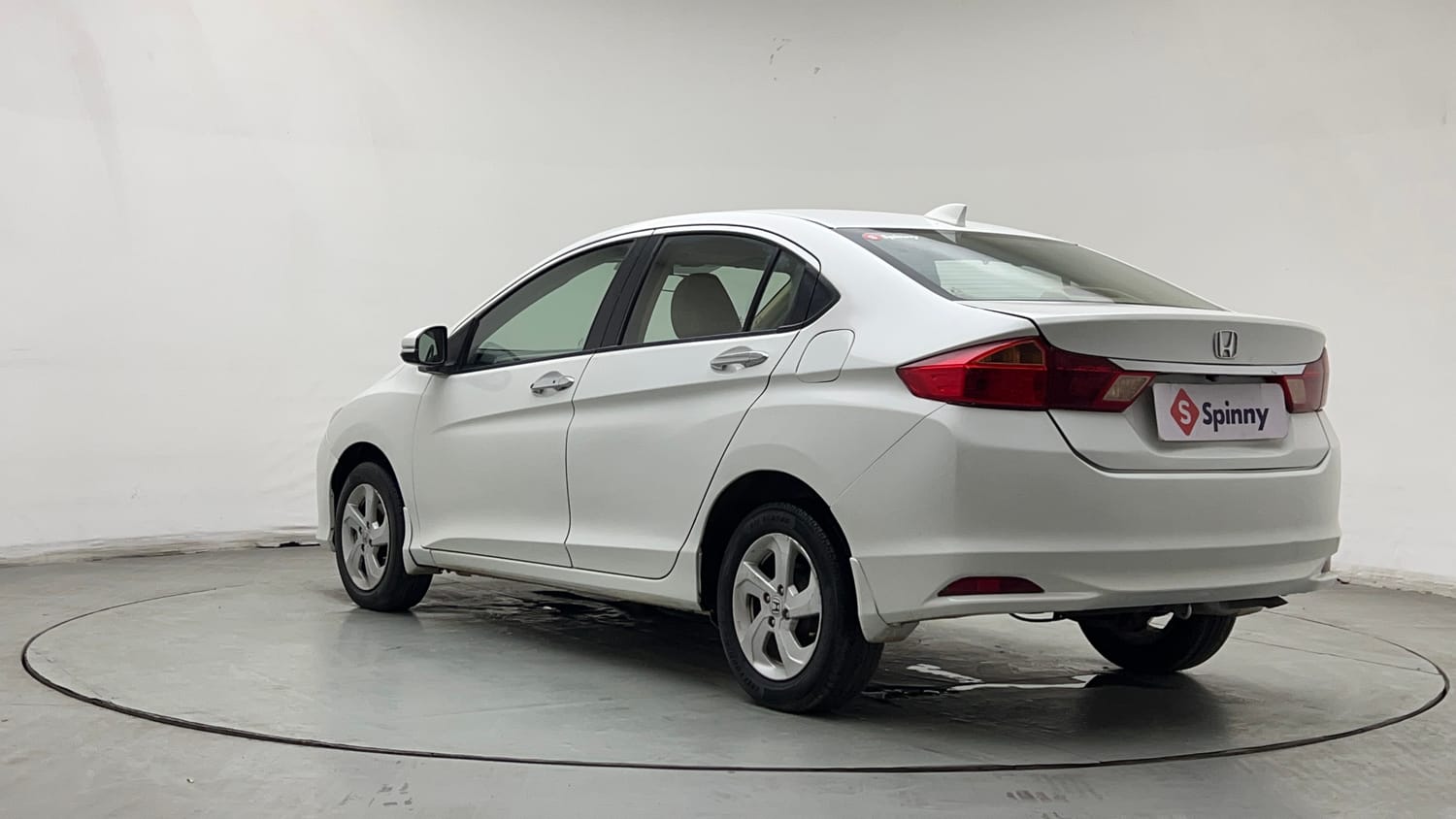 Used 2016 Honda City VX CVT Petrol Automatic exterior LEFT REAR CORNER VIEW