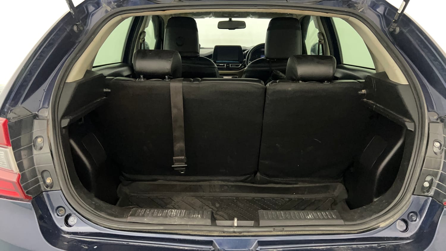 Used 2022 Toyota Glanza V AMT Petrol Automatic interior DICKY INSIDE VIEW