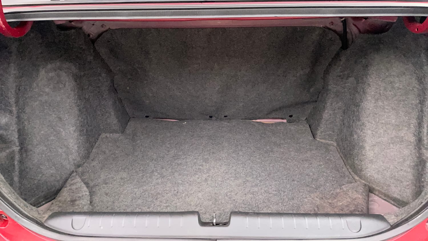 Used 2018 Honda Amaze 1.2 VX MT Petrol Petrol Manual interior DICKY INSIDE VIEW