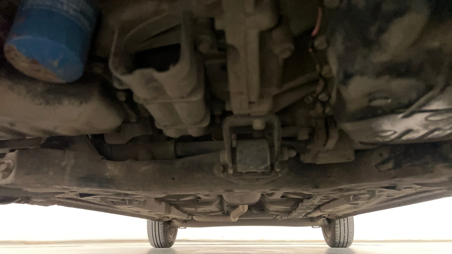 Used 2018 Hyundai Grand i10 Sportz AT 1.2 Kappa VTVT Petrol Automatic extra FRONT LEFT UNDERBODY VIEW