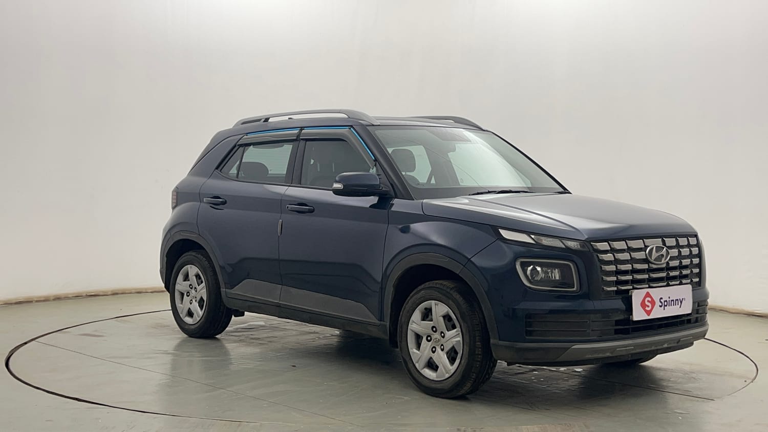 Used 2022 Hyundai Venue SX 1.2 Petrol Petrol Manual exterior RIGHT FRONT CORNER VIEW