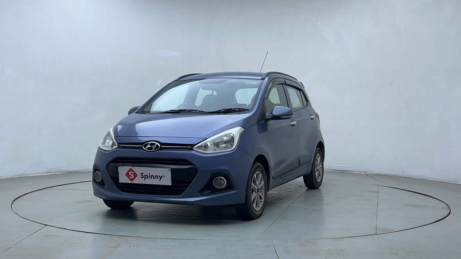 Used 2017 Hyundai Grand i10 Asta AT 1.2 Kappa VTVT (O) Petrol Automatic exterior FRONT VIEW
