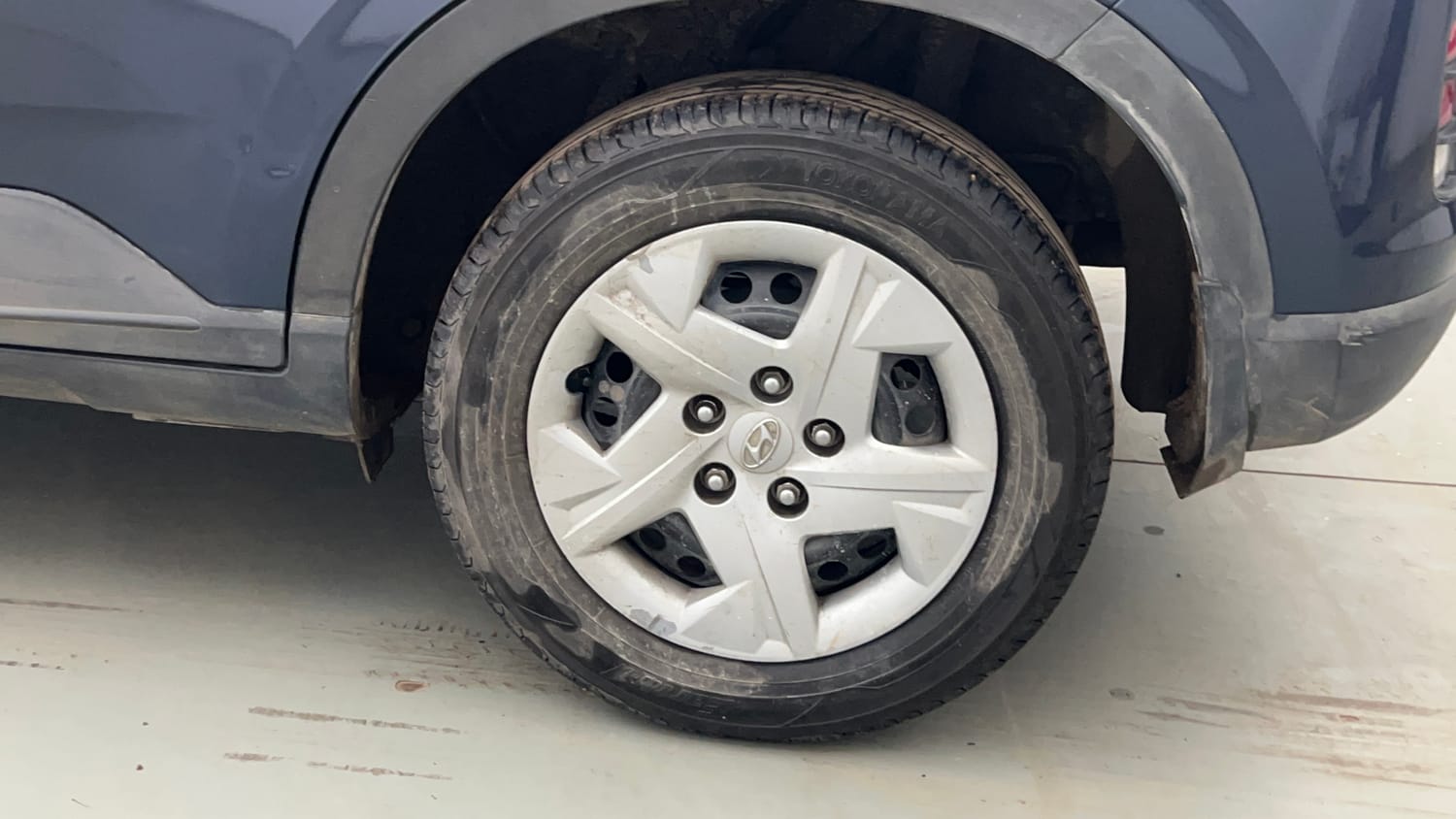 Used 2022 Hyundai Venue SX 1.2 Petrol Petrol Manual tyres LEFT REAR TYRE RIM VIEW