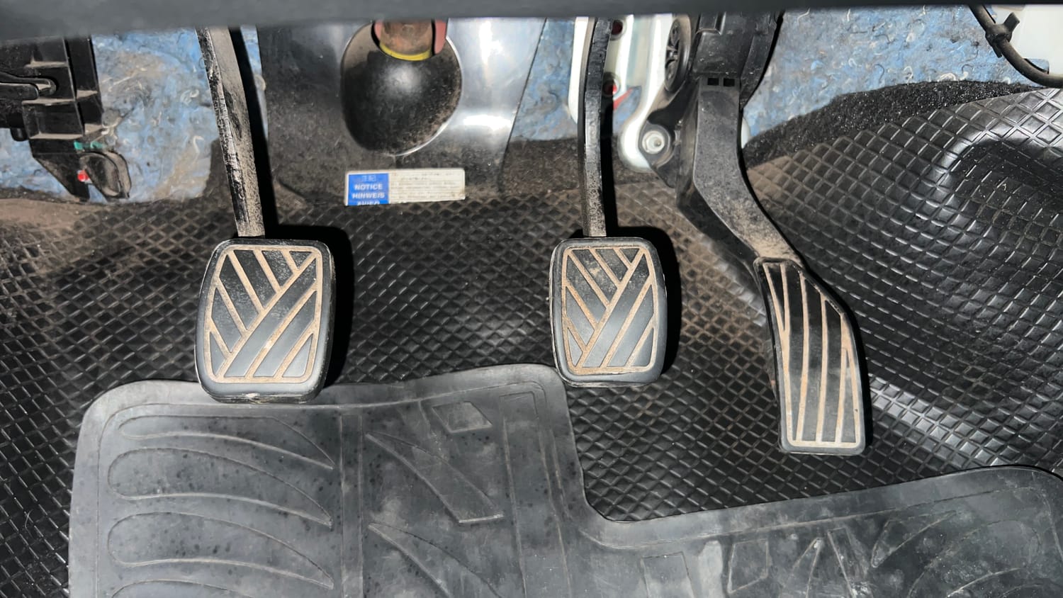 Used 2017 Maruti Suzuki Swift ZXi Petrol Manual interior PEDALS VIEW