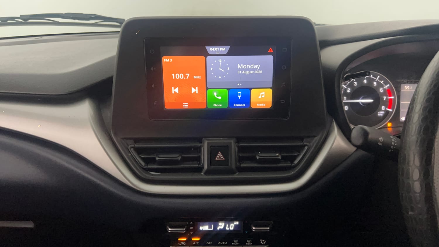 Used 2022 Maruti Suzuki Baleno Delta MT Petrol Manual interior MUSIC SYSTEM & AC CONTROL VIEW