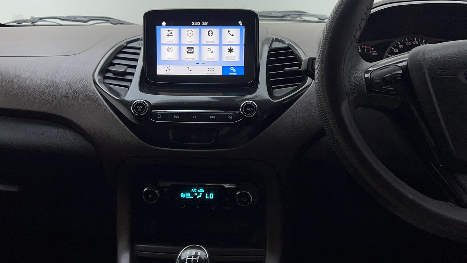 Used 2018 Ford Freestyle Titanium Plus 1.2 Ti-VCT Petrol Manual interior MUSIC SYSTEM & AC CONTROL VIEW