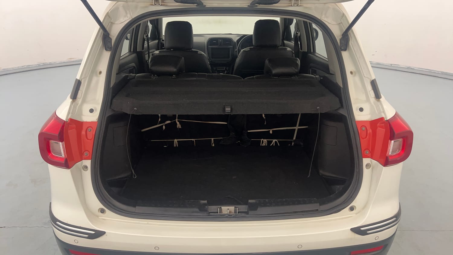 Used 2020 maruti-suzuki Vitara Brezza ZXi Plus Petrol Manual interior DICKY INSIDE VIEW