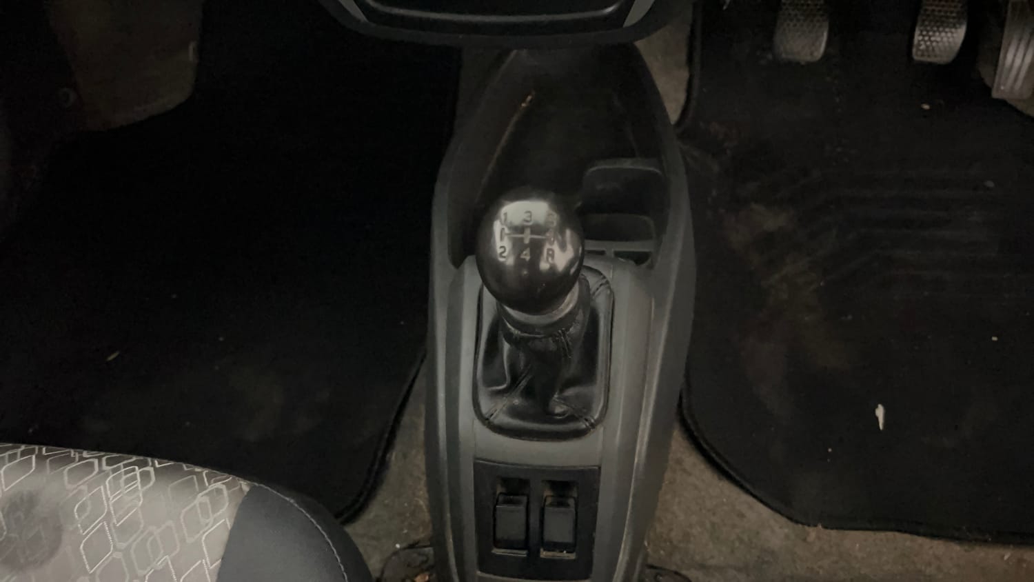 Used 2017 Maruti Suzuki Alto 800 LXi Petrol Manual interior GEAR  KNOB VIEW