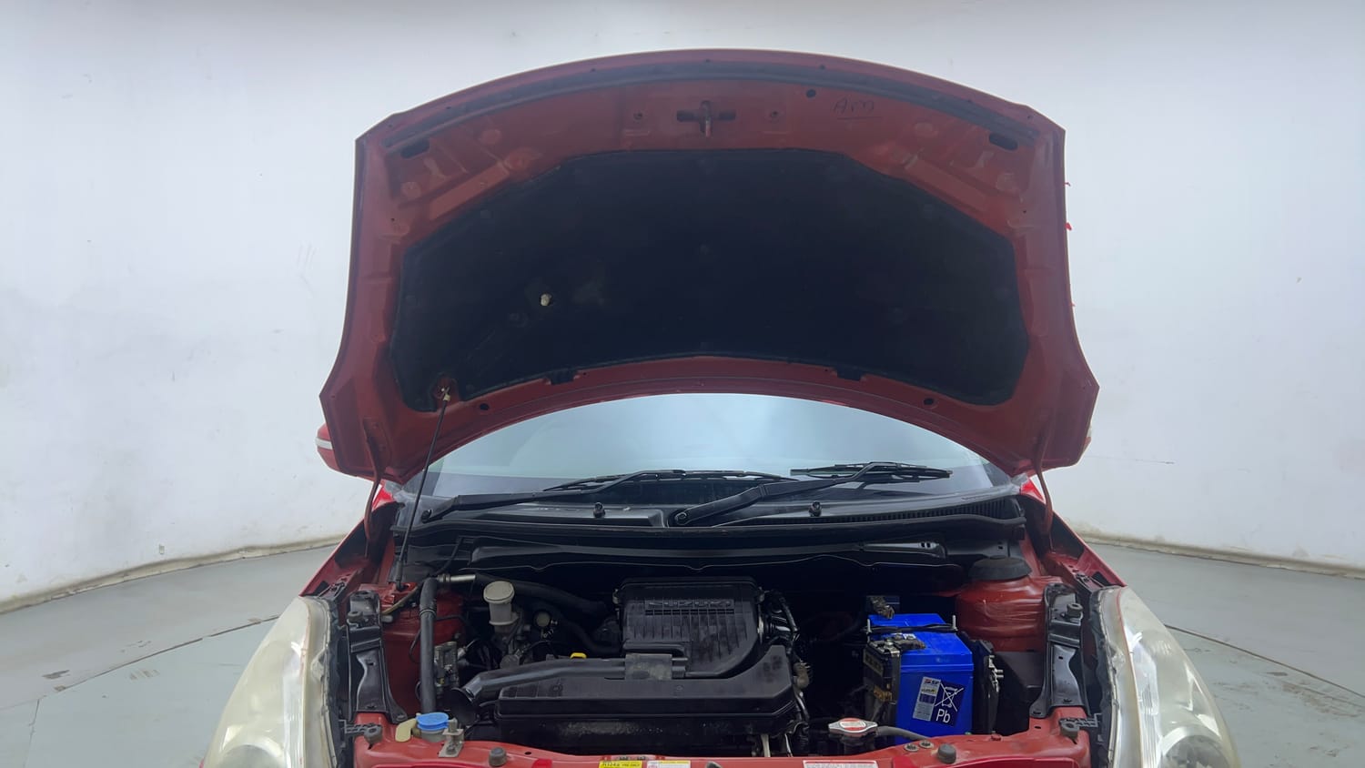 Used 2015 Maruti Suzuki Swift VXi Petrol Manual engine ENGINE & BONNET OPEN FRONT VIEW