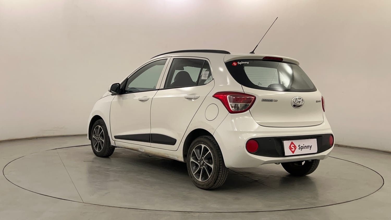 Used 2018 Hyundai Grand i10 Sportz AT 1.2 Kappa VTVT Petrol Automatic exterior LEFT REAR CORNER VIEW
