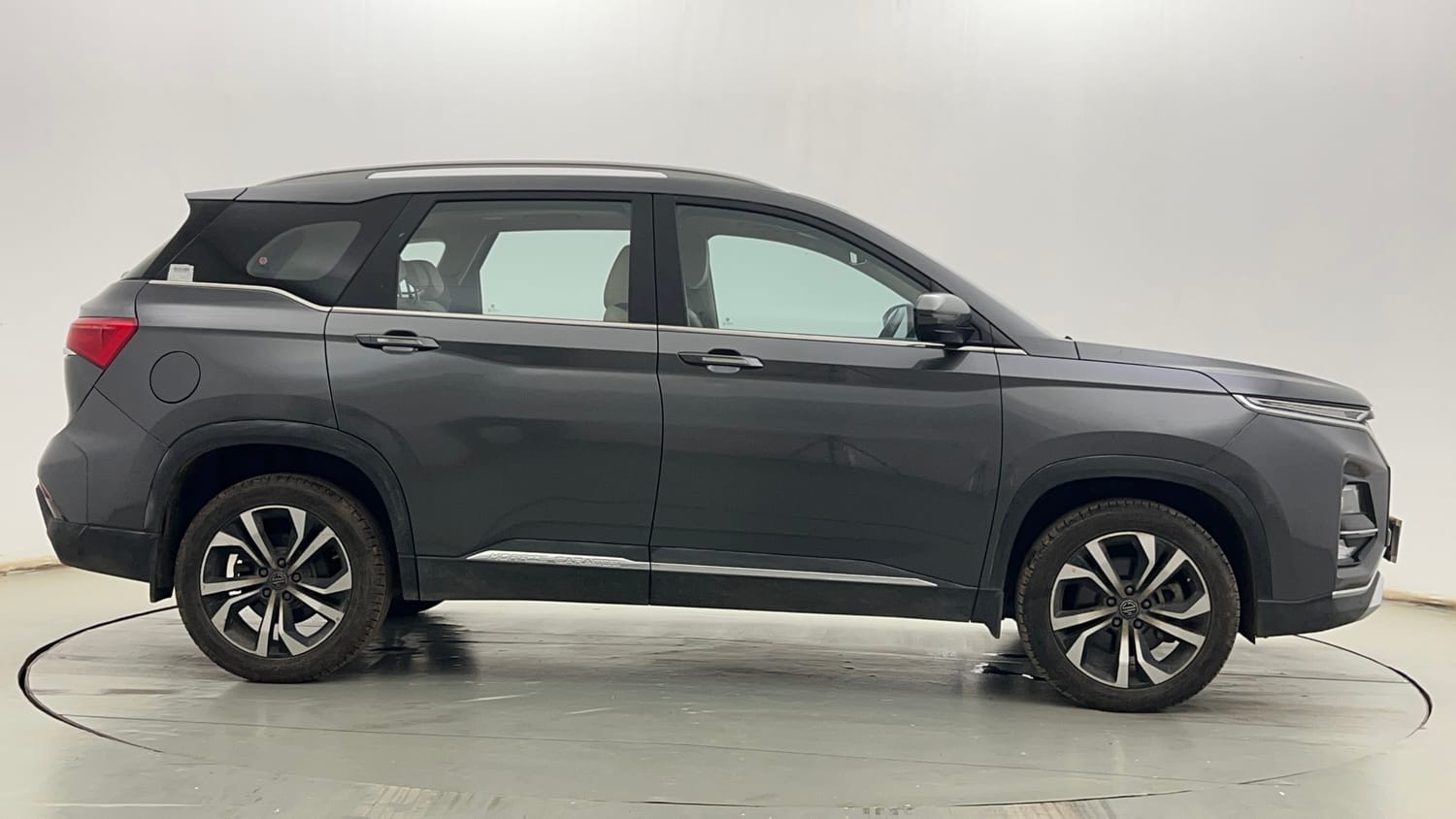 Used 2023 MG Motors Hector Smart Pro 1.5 Turbo MT Petrol Manual exterior RIGHT SIDE VIEW