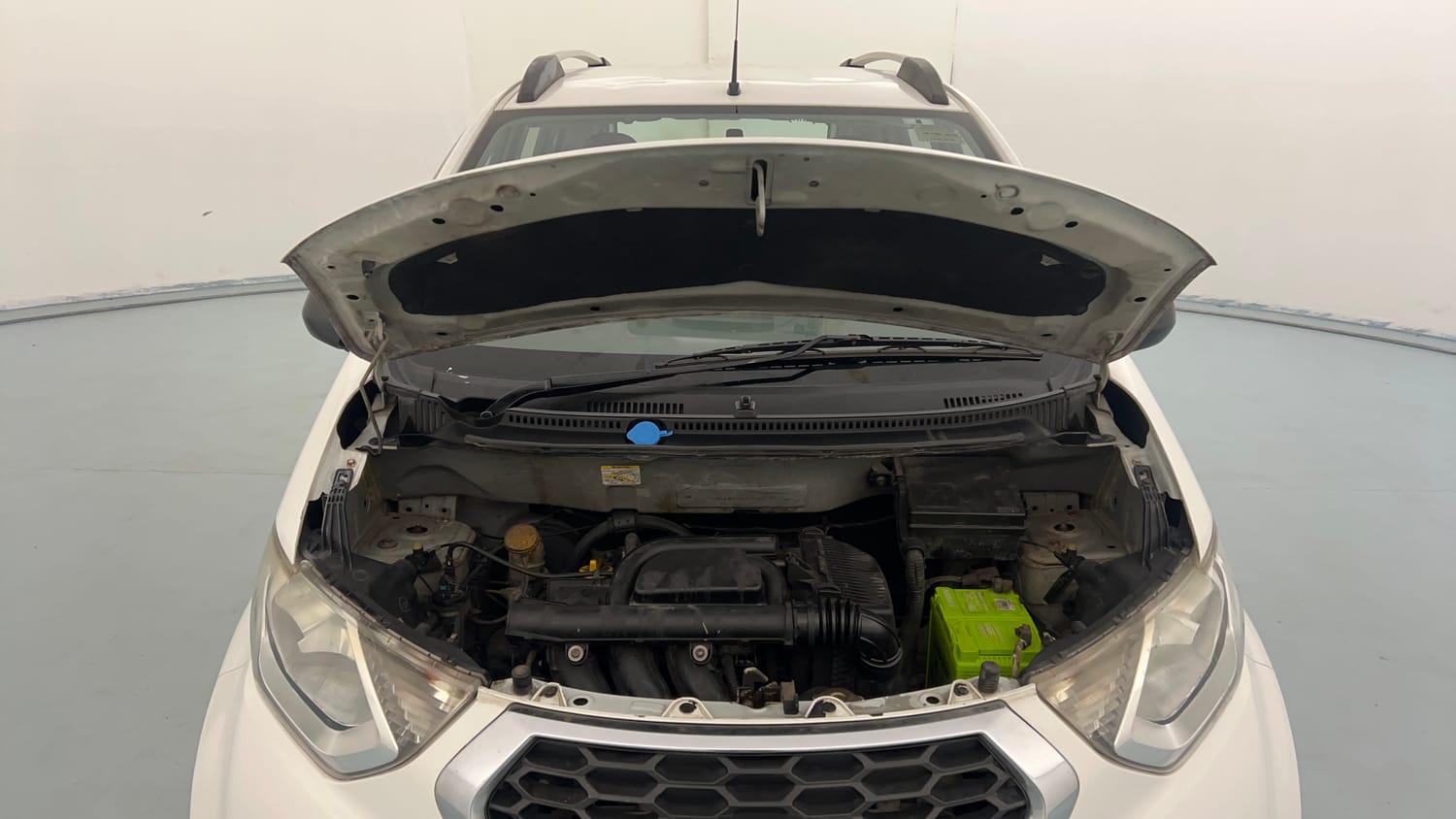 Used 2016 Datsun Redi-GO S Petrol Manual engine ENGINE & BONNET OPEN FRONT VIEW