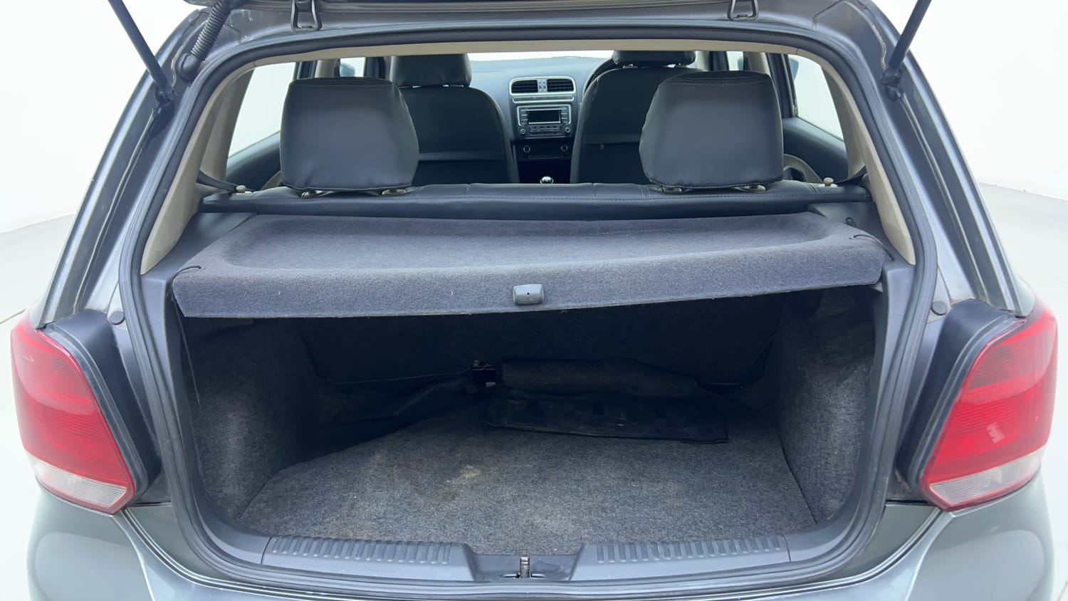 Used 2013 Volkswagen Polo Highline1.2L (P) Petrol Manual interior DICKY INSIDE VIEW