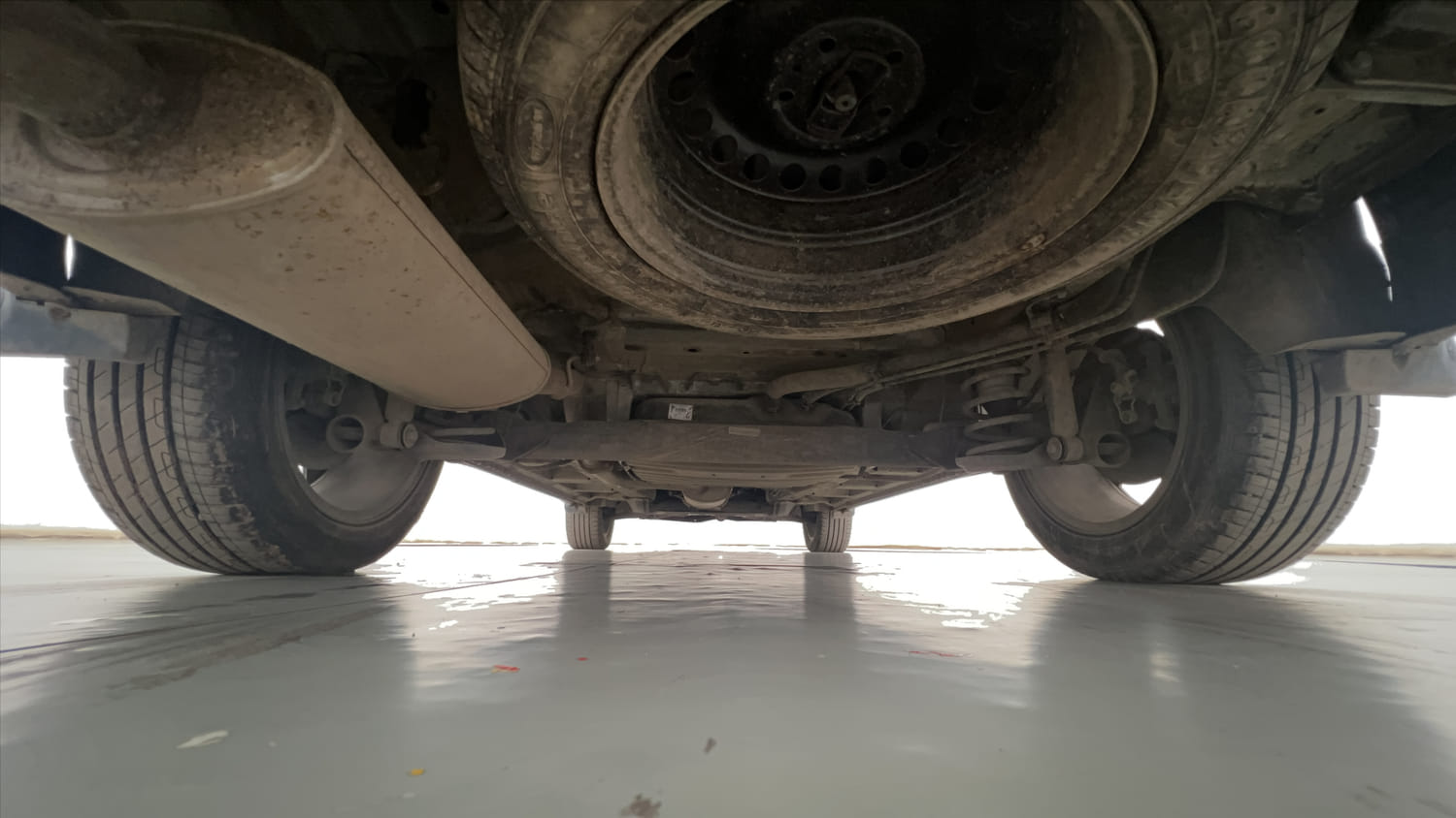 Used 2023 MG Motors Hector Smart Pro 1.5 Turbo MT Petrol Manual extra REAR UNDERBODY VIEW (TAKEN FROM REAR)