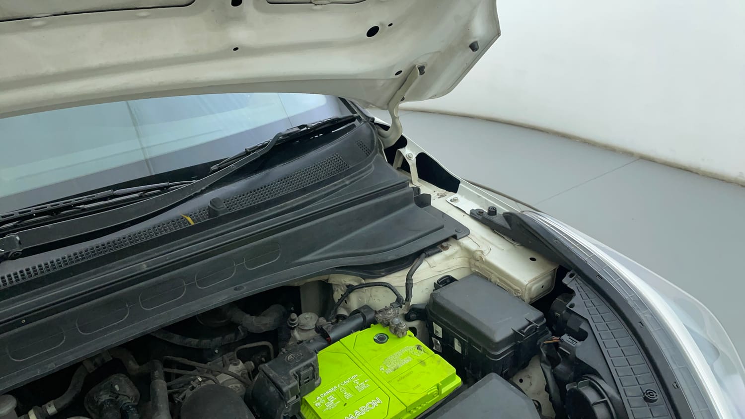 Used 2018 Hyundai Creta SX 1.6 AT CRDi Diesel Automatic engine ENGINE LEFT SIDE HINGE & APRON VIEW